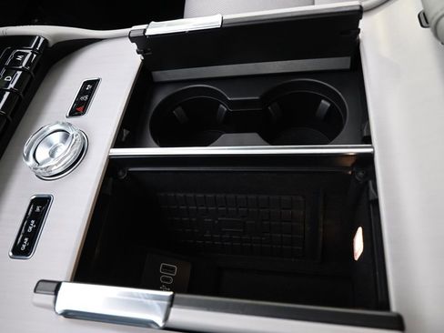 New 2026 Lincoln Navigator Reserve w/ Jet Appearance Package image 31