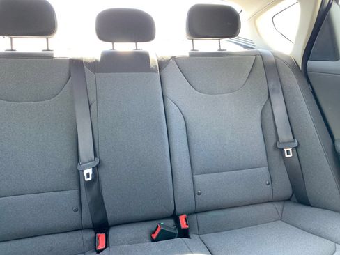 Used 2025 Kia K4 FWD image 36