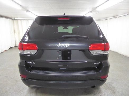 Used 2018 Jeep Grand Cherokee Laredo image 6