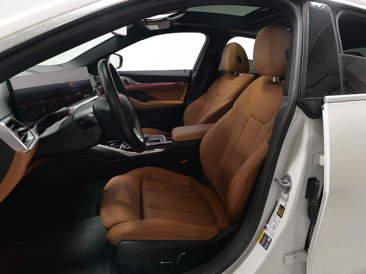 Used 2024 BMW i4 eDrive40 w/ Premium Package RWD image 8