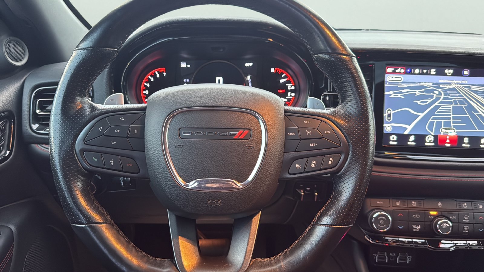 Used 2023 Dodge Durango GT RWD image 14