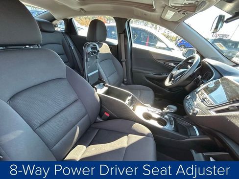 Used 2024 Chevrolet Malibu LT image 23