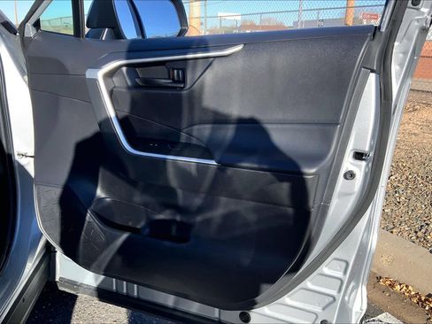 Certified 2025 Toyota RAV4 LE image 19