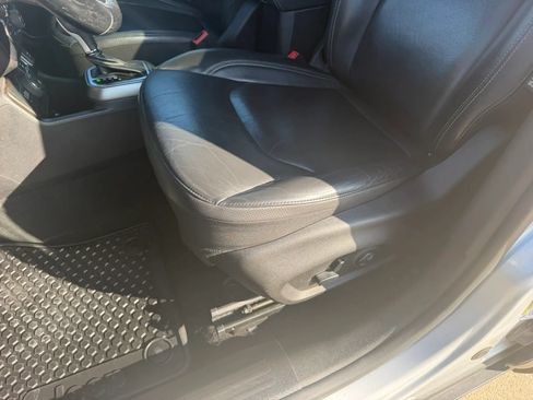 Used 2020 Jeep Renegade Altitude AWD/4WD image 66