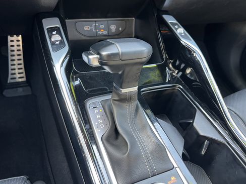 Certified 2024 Kia Sorento SX Prestige image 32