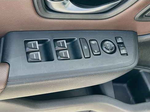 Used 2025 Honda Pilot Elite image 12