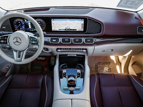 Certified 2023 Mercedes-Benz Maybach GLS 600 Maybach GLS 600 image 10