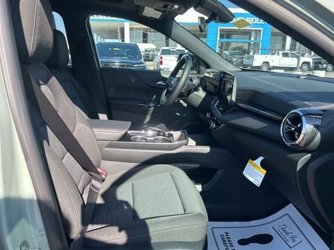 New 2026 Chevrolet Equinox LT FWD image 33
