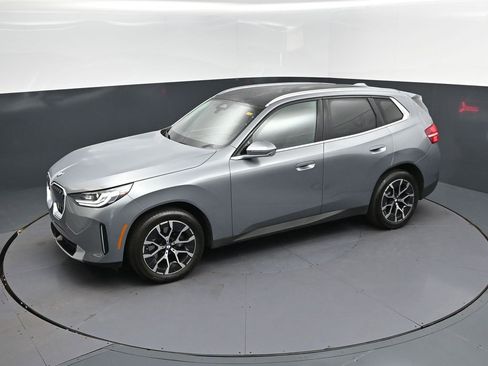 Certified 2025 BMW X3 xDrive30i w/ Premium Package AWD/4WD image 31
