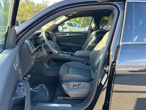 New 2026 Volkswagen Atlas Cross Sport SEL Premium R-Line AWD/4WD image 15
