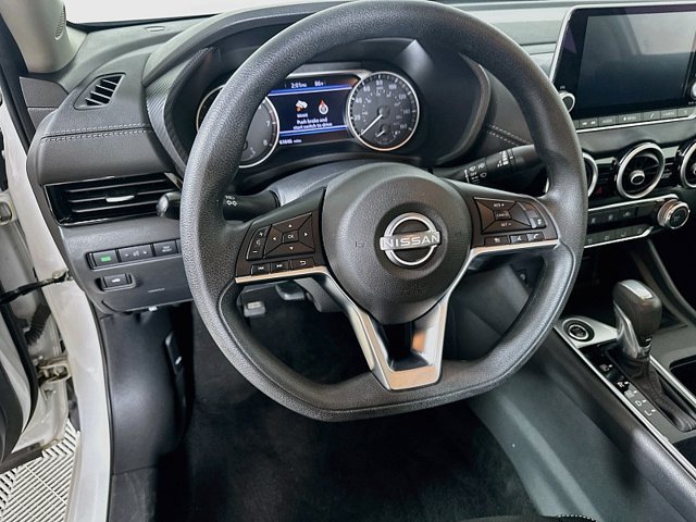 Used 2024 Nissan Sentra SV FWD image 12