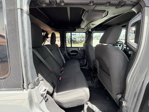 Used 2021 Jeep Wrangler Unlimited Sport AWD/4WD image 18