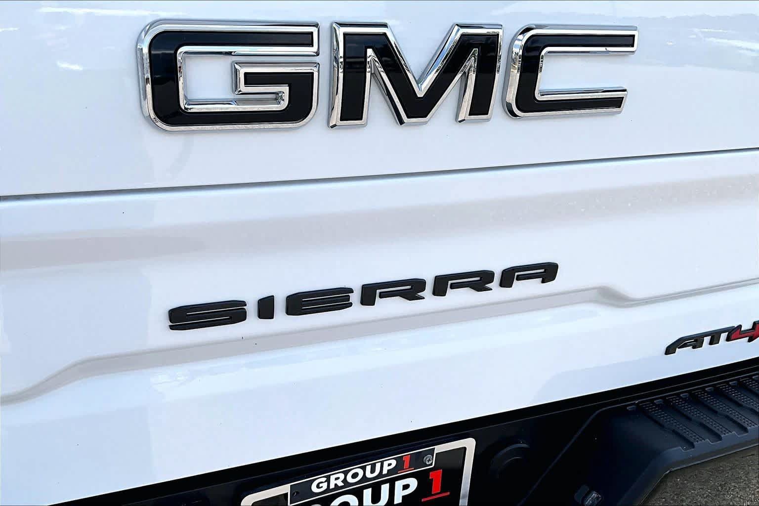 Used 2025 GMC Sierra 1500 AT4X AWD/4WD image 32