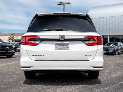 Used 2024 Honda Odyssey Elite image 15