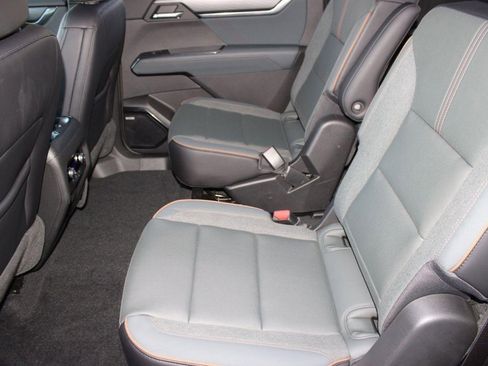 Used 2026 GMC Acadia AT4 AWD/4WD image 28