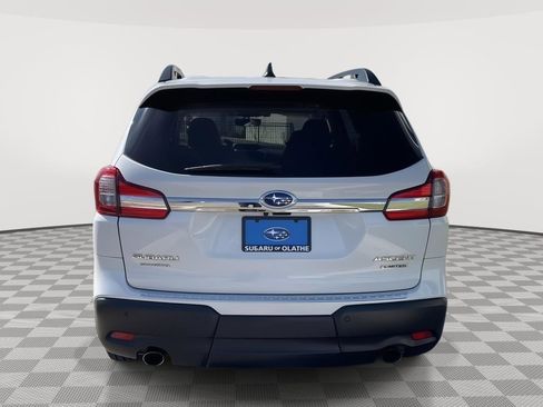 Used 2022 Subaru Ascent Limited w/ Technology Package image 6