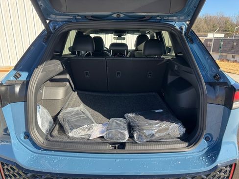 New 2026 Volkswagen Tiguan SE R-Line AWD/4WD image 15