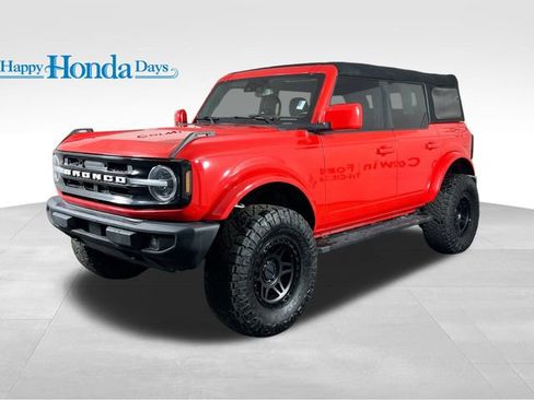 Used 2023 Ford Bronco Outer Banks image 6