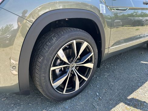 New 2026 Volkswagen Atlas Cross Sport SEL Premium R-Line AWD/4WD image 7