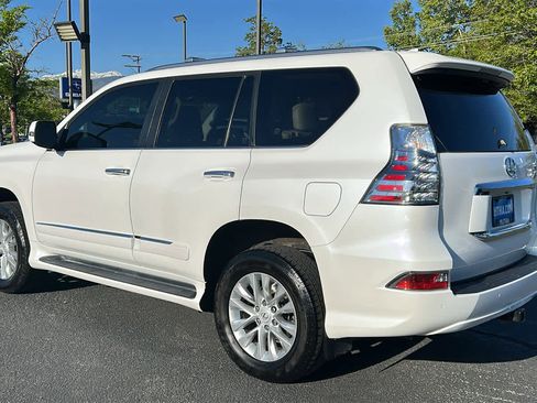 Used 2018 Lexus GX 460 Premium w/ Premium Package AWD/4WD image 7