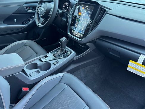 New 2025 Subaru Crosstrek 2.5i Limited w/ Crosstrek Mirror Package image 19