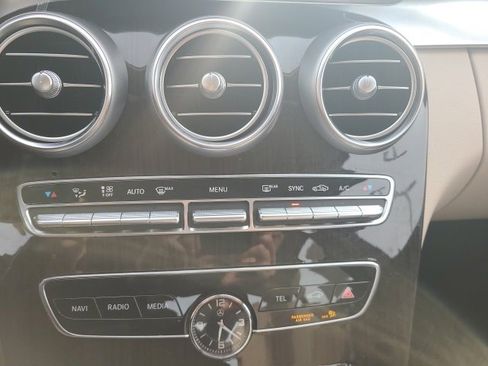 Used 2021 Mercedes-Benz C 300 4MATIC Sedan image 30
