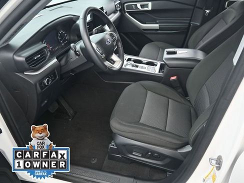 Used 2024 Ford Explorer XLT image 15
