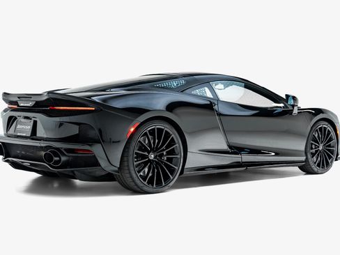 Used 2023 McLaren GT RWD image 2