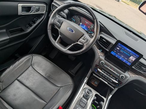 Used 2020 Ford Explorer Limited AWD/4WD image 9