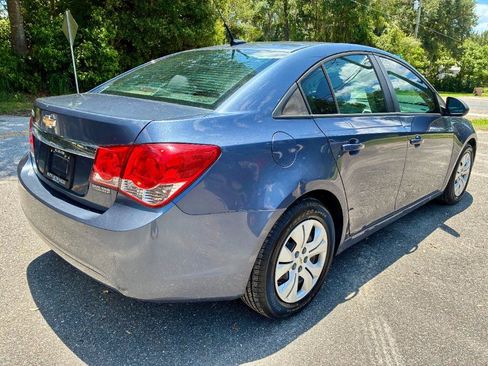 Used 2014 Chevrolet Cruze LS FWD image 3