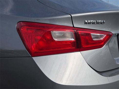 Used 2024 Chevrolet Malibu LT image 11