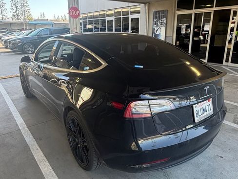 Used 2019 Tesla Model 3 Standard Range RWD image 7