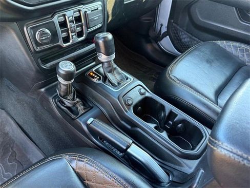 Certified 2022 Jeep Wrangler Unlimited Sahara image 25