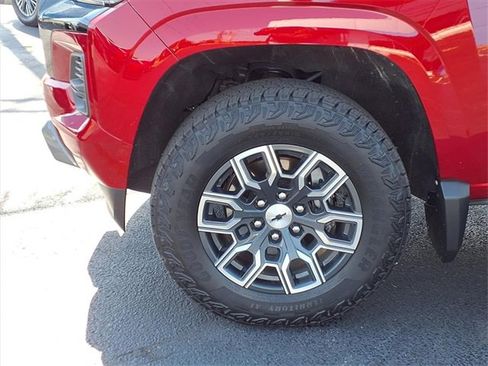 Used 2023 Chevrolet Colorado Z71 image 8