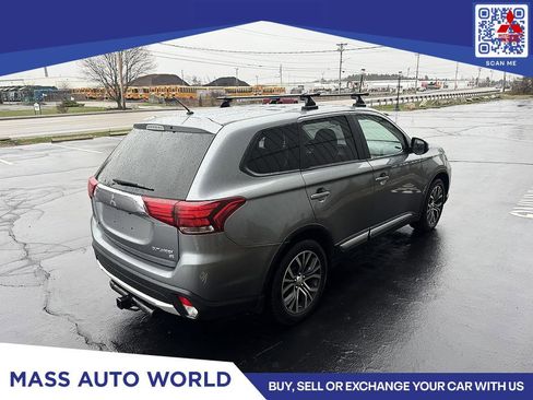 Used 2016 Mitsubishi Outlander SE image 4