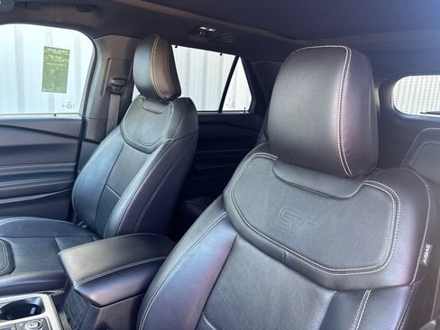 Used 2021 Ford Explorer ST w/ Equipment Group 401A AWD/4WD image 26