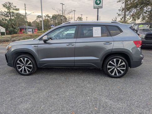 Used 2024 Volkswagen Taos SE image 7