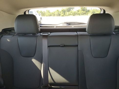 Used 2023 Buick Encore GX Select image 13