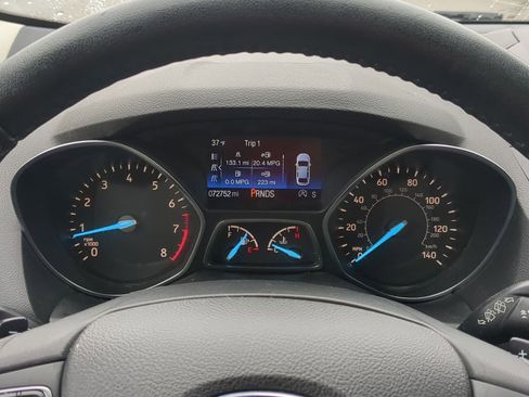 Used 2017 Ford Escape Titanium image 36