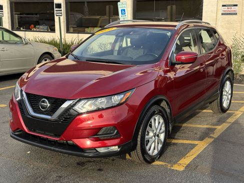 Used 2022 Nissan Rogue Sport SV image 4