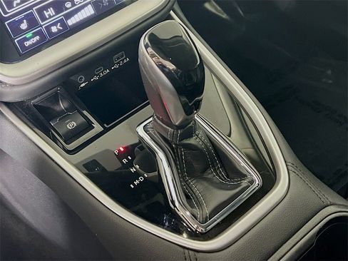 Used 2025 Subaru Outback Premium image 17