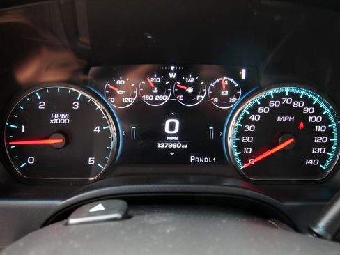 Used 2018 GMC Sierra 2500 Denali w/ Duramax Plus Package AWD/4WD image 27