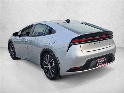 Used 2024 Toyota Prius Limited FWD image 8
