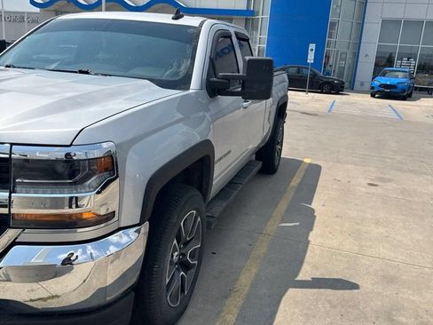 Used 2018 Chevrolet Silverado 1500 LT AWD/4WD image 6