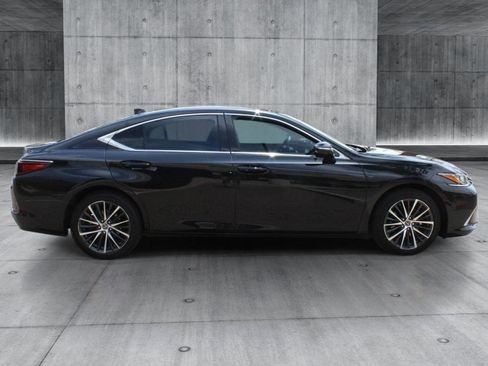 Used 2024 Lexus ES 350 w/ Premium Package FWD image 7