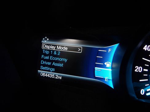 Used 2018 Ford Fusion Titanium image 19