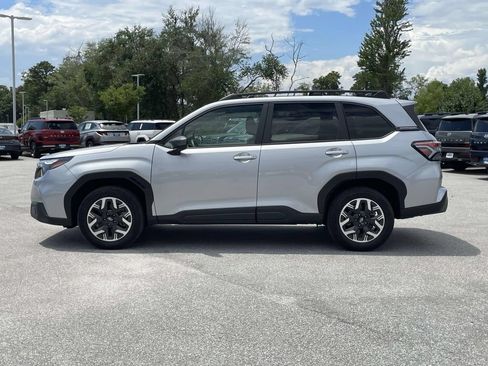 Certified 2025 Subaru Forester Premium AWD/4WD image 26