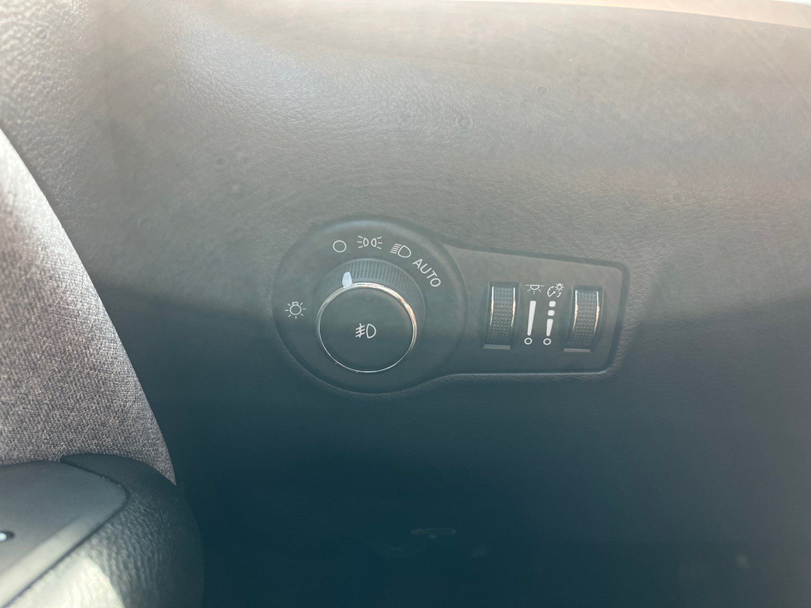Used 2023 Jeep Compass Latitude AWD/4WD image 20
