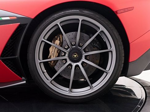 Used 2019 Lamborghini Aventador SVJ image 54