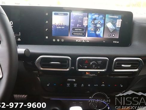 New 2026 Nissan Sentra SR FWD image 18